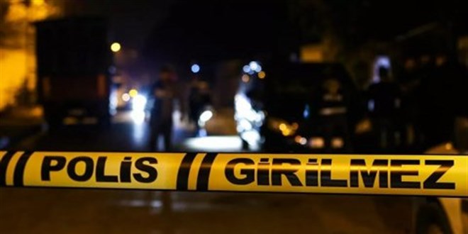 Hatay'da dur ihtarına uymayan araçtan ateş açıldı: 3'ü polis 4 kişi hafif yaralandı