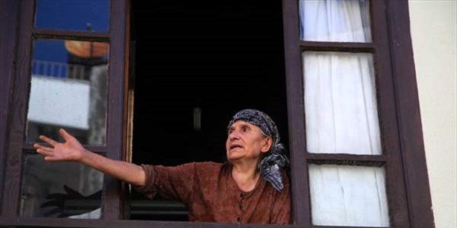 Bozkurt'ta bir kadının 'Sel geliyor' uyarısı 5 kişilik ailenin hayatını kurtardı