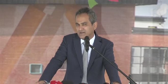 Bakan Özer, iki doz aşı olan öğretmenlerin sayısını açıkladı