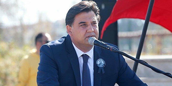 CHP, kfrbaz belediye bakann disipline sevk etti