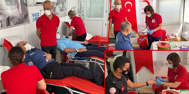 Telsiz anonsunu duyan polislerden kan bağışı