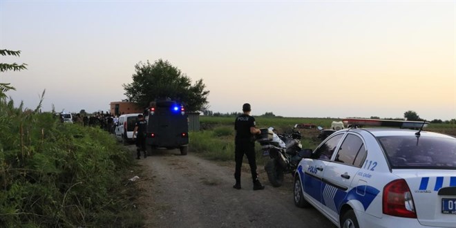 Polislere silahl saldr dzenleyen pheliler yakaland
