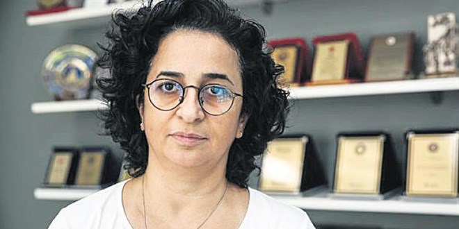 Pınar Özcan Eczacılar Odası'nın ilk kadın başkanı oldu