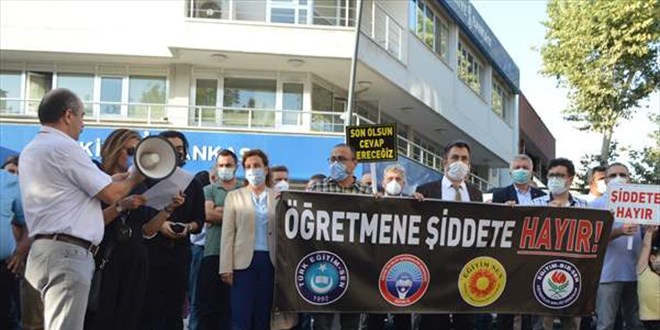 Okul müdürü darp edildi. 3 sendika protesto etti