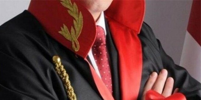 Eski bakana hakaret eden eski savcıya ceza istendi