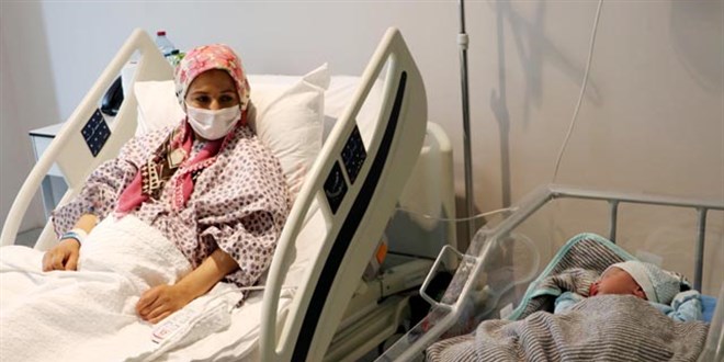 Ankara Şehir Hastanesi'nde 33 korona hastası hamileden 32'si aşısız