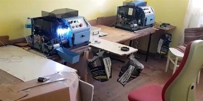Kiraladığı evi kaçak sigara imalathanesine çevirdi