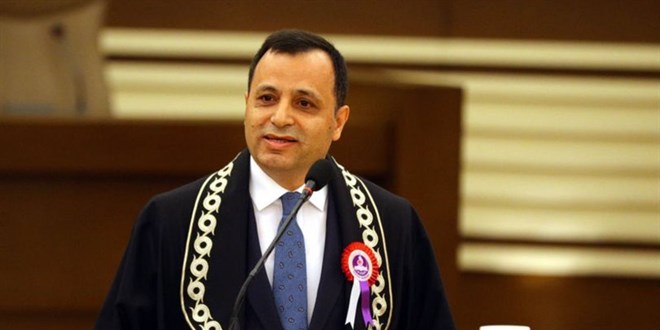 Zühtü Arslan: AYM kararları bir ülkedeki tüm kuruluşları bağlar