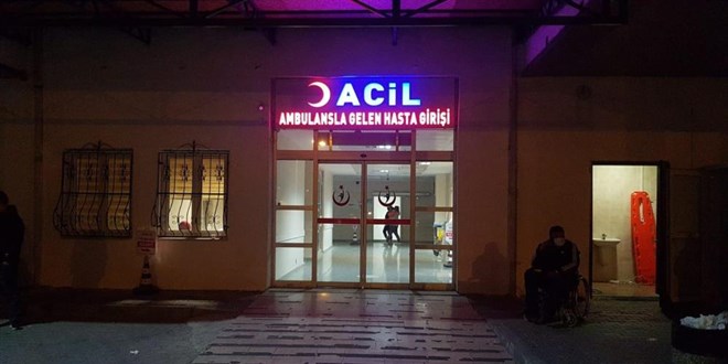 Arazi kavgasında ağabeyini ve yengesini vurdu