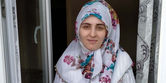 9 ayl�k bebe�i olan e�ini 2 g�n i�kence yaparak �ld�rd�