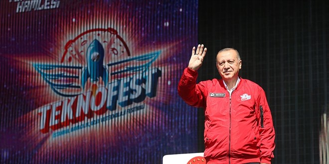 Erdoğan: Gökyüzündeki bekçilerimize yeni bir üye daha katıldı