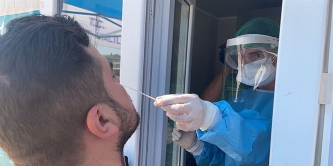 PCR testi yaptırmayan öğretmen derse alınmayacak