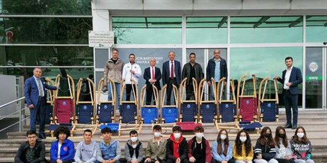 1500 avroya alınan yarış kızakları Tokat'ta 1500 liraya üretildi