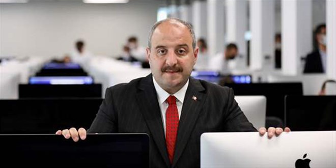 Bakan Varank: Gençleri A,B,C diye değil 'TEKNOFEST kuşağı' olarak görüyoruz