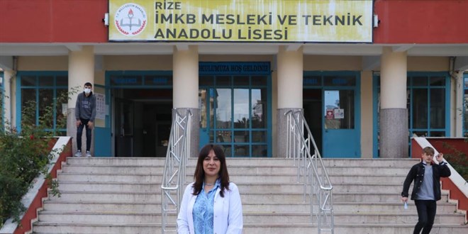 İnşaat öğretmenliği erkek işi dediler, azmetti lisenin müdürü oldu