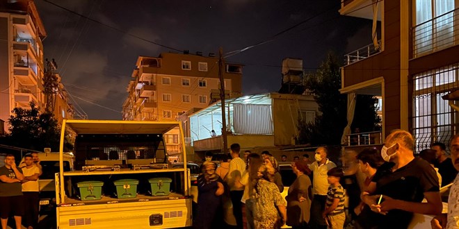 Evde ölü bulunan anne ve 2 çocuğunun cenazesi defnedildi