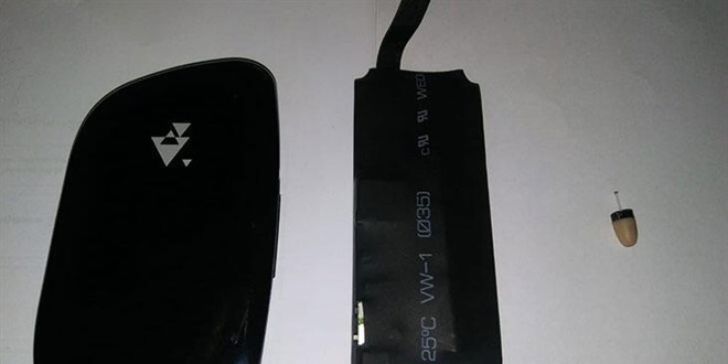 Ehliyet s�nav�nda ses ve g�r�nt�l� kopya d�zene�i ile yakaland�