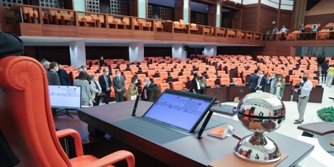 TBMM bugün açılıyor, gündemde 4 kritik başlık var