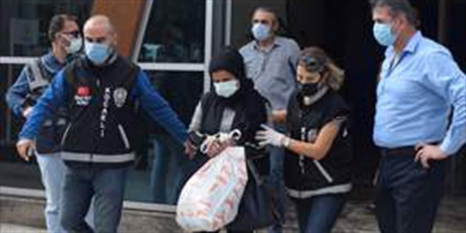 Cinayet zanlılarını cesedin yanındaki sandığın seri numarası ele verdi