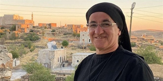 Midyatlı rahibe 36 yıl sonra köyüne döndü