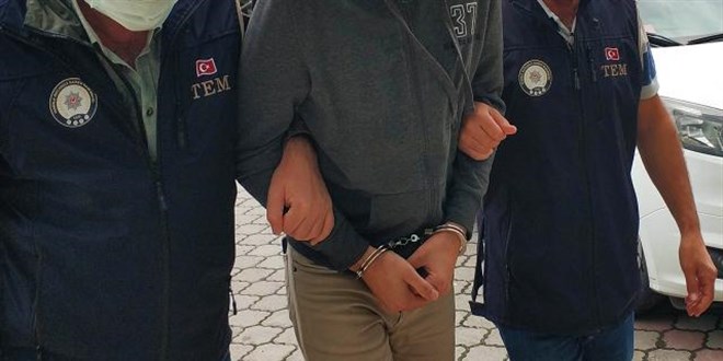 Çoğunluğu aktif görevde 18 adliye çalışanına FETÖ gözaltısı