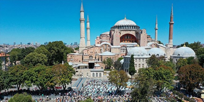 Ayasofya-i Kebir Camii'ni 3,5 milyonun üzerinde kişi ziyaret etti