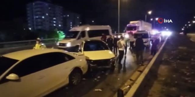Bakent'te zincirleme kazada 4, kaza sonras kan kavgada 3 kii yaraland