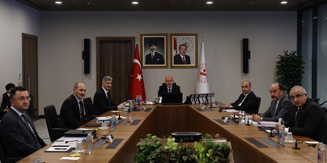 İçişleri Bakanı Soylu, 81 ilin emniyet müdürleriyle görüştü