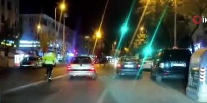 Ankara'da 'dur' ihtarna uymayan src polis ekiplerinin zerine srerek kat