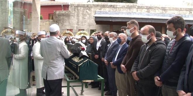 Ak Parti İlçe Başkan Yardımcısının avukat kızı kansere yenik düştü