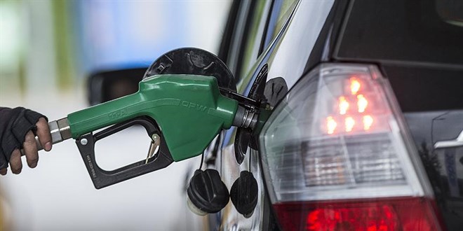Motorin ve benzine zam! Motorinde pompaya yansıyacak