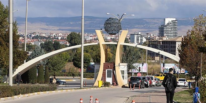 Üniversite yerleşkesinde ücretli HGS dönemi