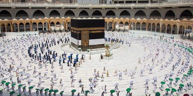 Arabistan, 2 doz Kovid-19 aşısı olanlara umre izni verecek