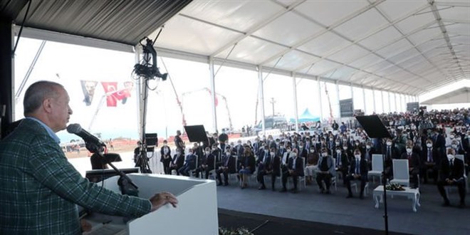 Erdoğan: Enerji fiyatları arttığı halde üçte bir oranında yansıtıyoruz