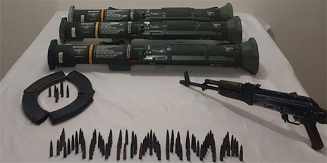 Hakkari'de mağaraya gizlenmiş tanksavar ele geçirildi