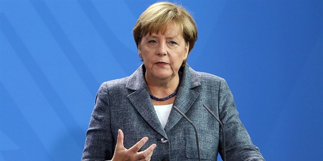 Merkel'den AB'ye uyar: Trkiye'yi grmezden gelemezsiniz