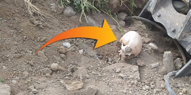 Ankara'da yol çalışması sırasında belediye ekipleri insan kemikleri bulundu