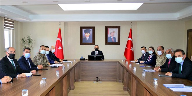 Aşı tanımlanan öğrencilerin aileleri ikna edilecek