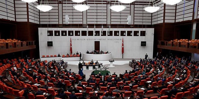 Vergi kanunlar� teklifinin ikinci b�l�m�nde yer alan maddeler kabul edildi