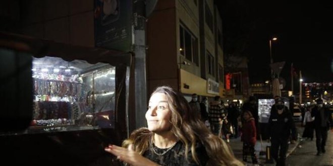 Taksim'de polis noktasındaki taksiciye küfür edince gözaltına alındı
