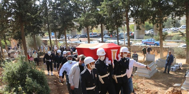 Kanserden ölen polis memuru son yolcuğuna uğurlandı