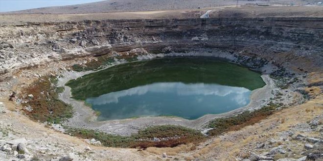 Konya Ovası'ndaki Timraş Obruk Gölü'nde su seviyesi dibe vurdu