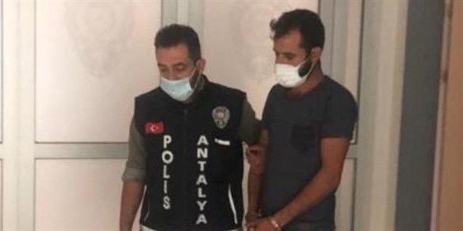 Kendini MİT amiri olarak tanıtıp emekli doktora hayatının kabusunu yaşattı