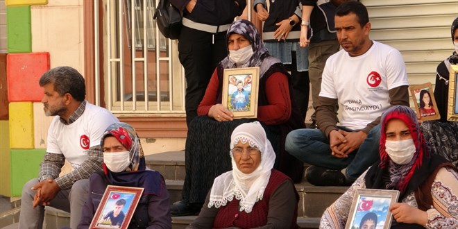 Evlat hasreti çeken ailelerden Ekrem İmamoğlu'na tepki