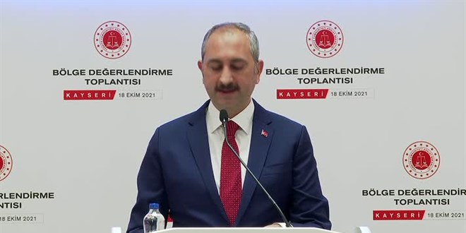 Bakan Gül: Yargı mensuplarına ilave terfi verilmesi üzerinde çalışıyoruz