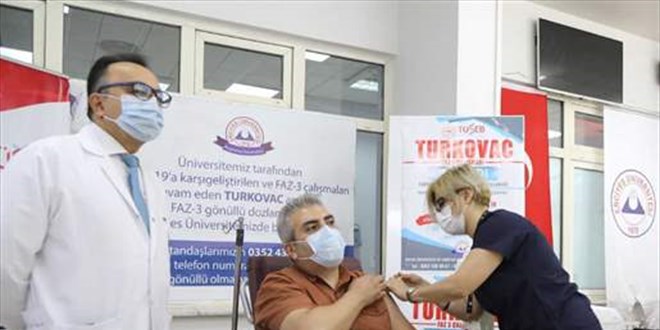 TURKOVAC, 2 doz Sinovac olanlara 3. doz olarak uygulanıyor