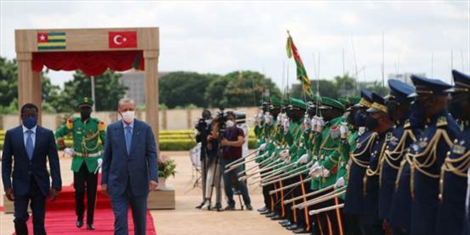 Cumhurbaşkanı Erdoğan Togo'ya geldi