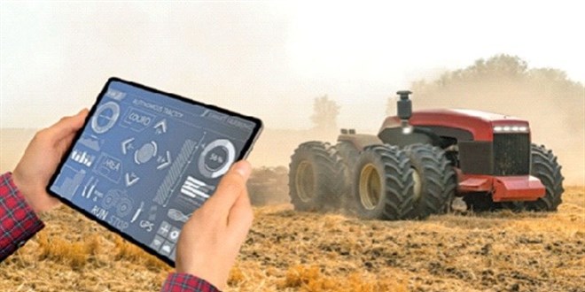 Yerli endüstriyel GPS geliyor: Traktör tarlayı kendi sürecek