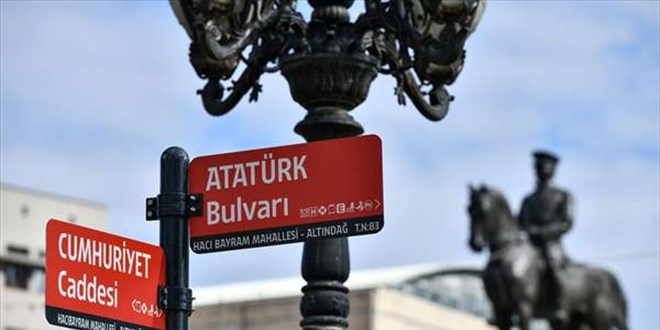 Başkentliler seçti, yeni tabelalar yerini aldı