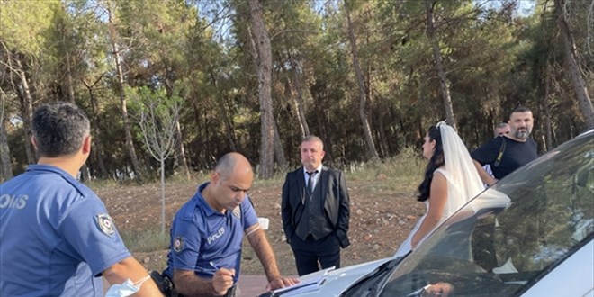Adana'da evlilik hazırlığındaki çiftin arabasından altınlarını çalan zanlı tutuklandı
